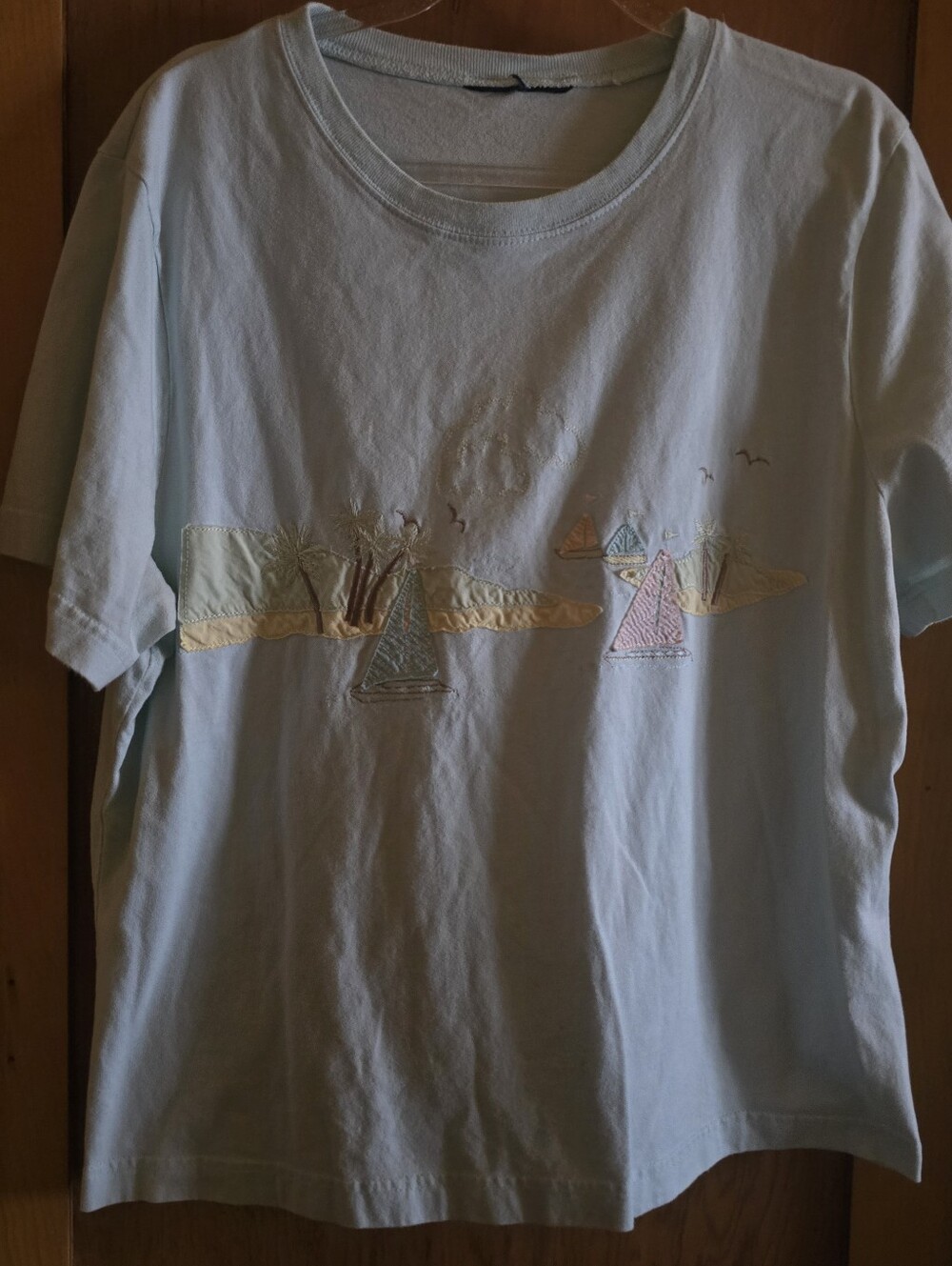 Liz claiborne womens XL light blue ocean embroidery tshirt